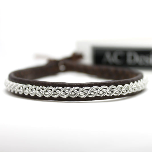 Narrow sami bracelet in dark brown leather and pewter braid