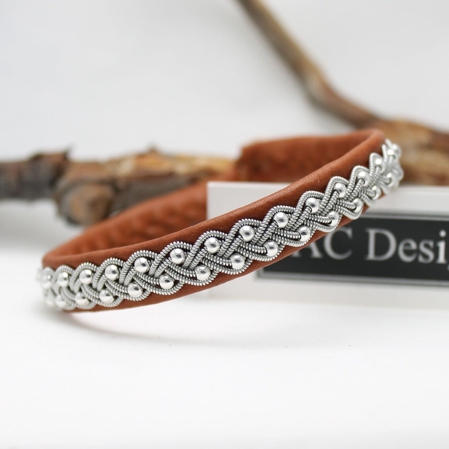 Handcrafted Sami leather bracelet with pewter braid and silver beads