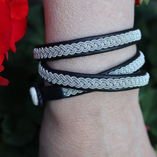 3-wrap Sami bracelet in black reindeer leather on wrist