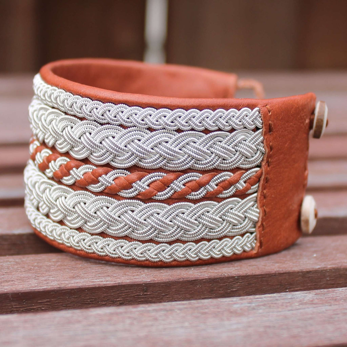 Nordic Sami bracelet in pewter wire braids and genuine leather