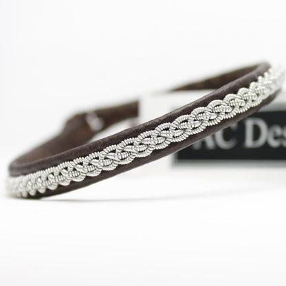 Minimalist Handmade Sami bracelet in leather