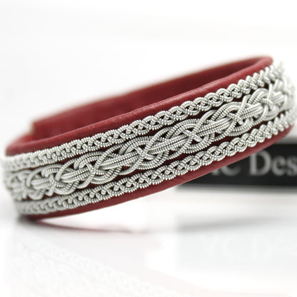 red sami bracelet in pewter thread and reindeer leather