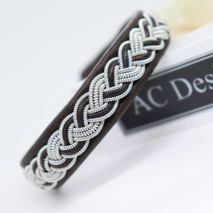 Sami leather bracelet in color dark brown