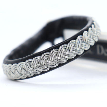 Handmade Sami bracelet in reindeer leather