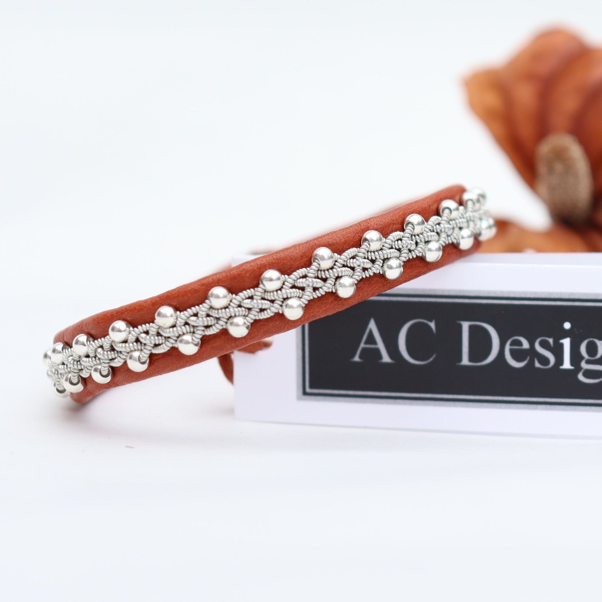 Slim Sami leather bracelet with braided pewter thread and silver bead details