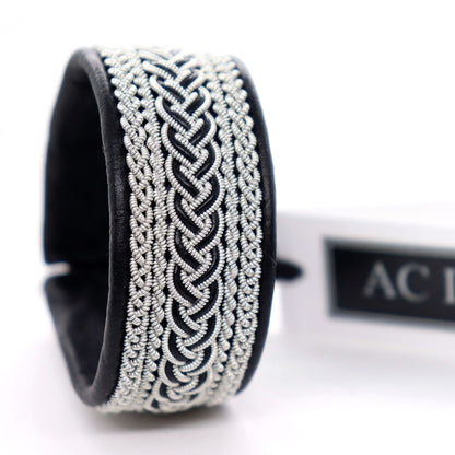 Handcrafted Sami bracelet in Black reindeer leather 