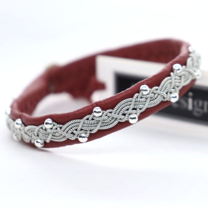 Red Sami leather bracelet with silver beads