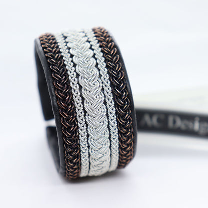 Sami cuff bracelet in leather with braids in pewter and copper