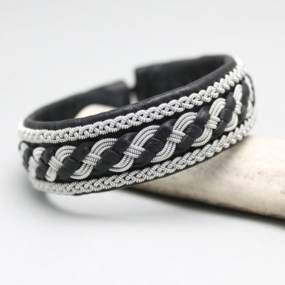 Swedish bracelet in black leather and pewter wire braids
