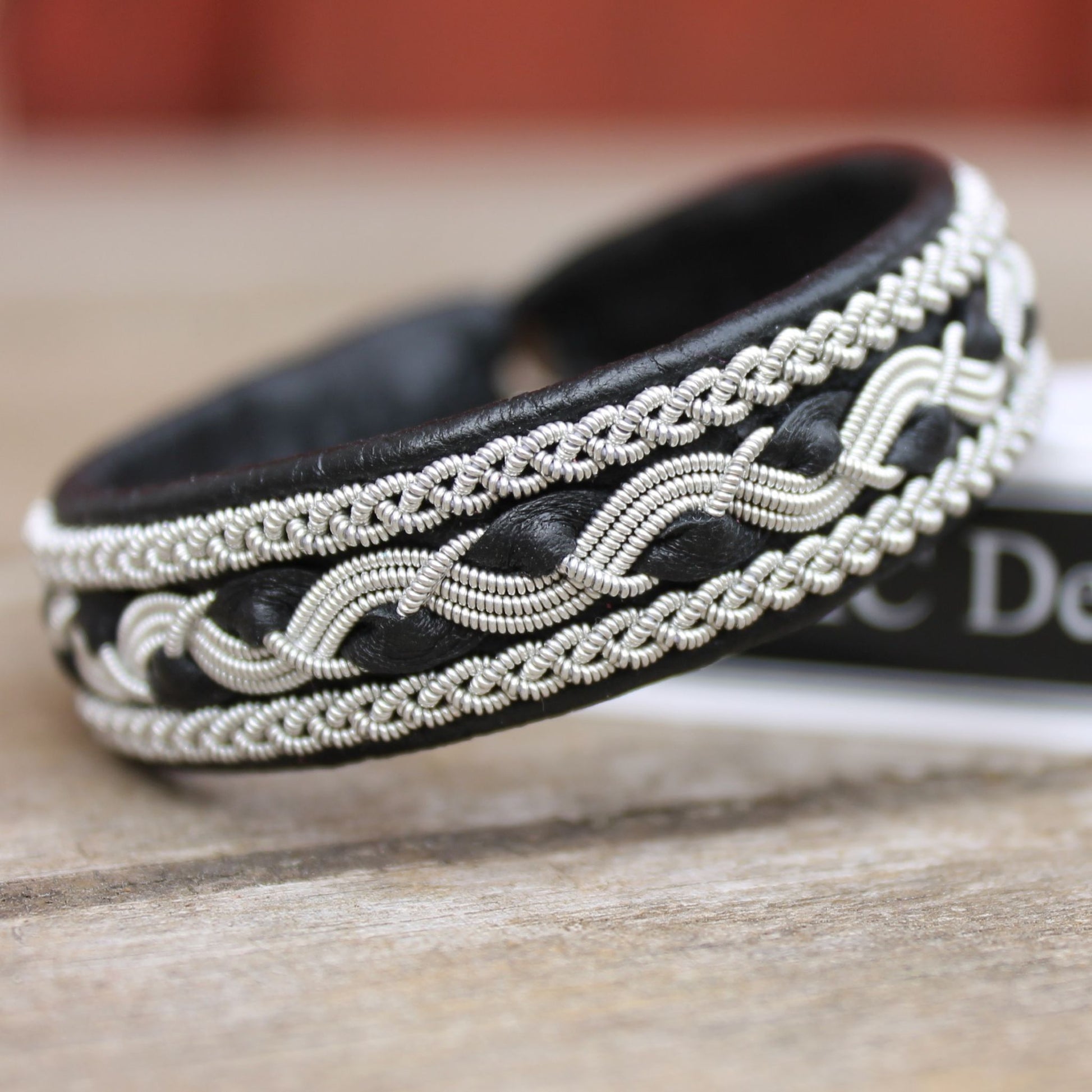 Black sami bracelet – handcrafted nordic pewter thread jewelry