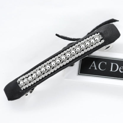 Sami hair clip in leather with silver beads