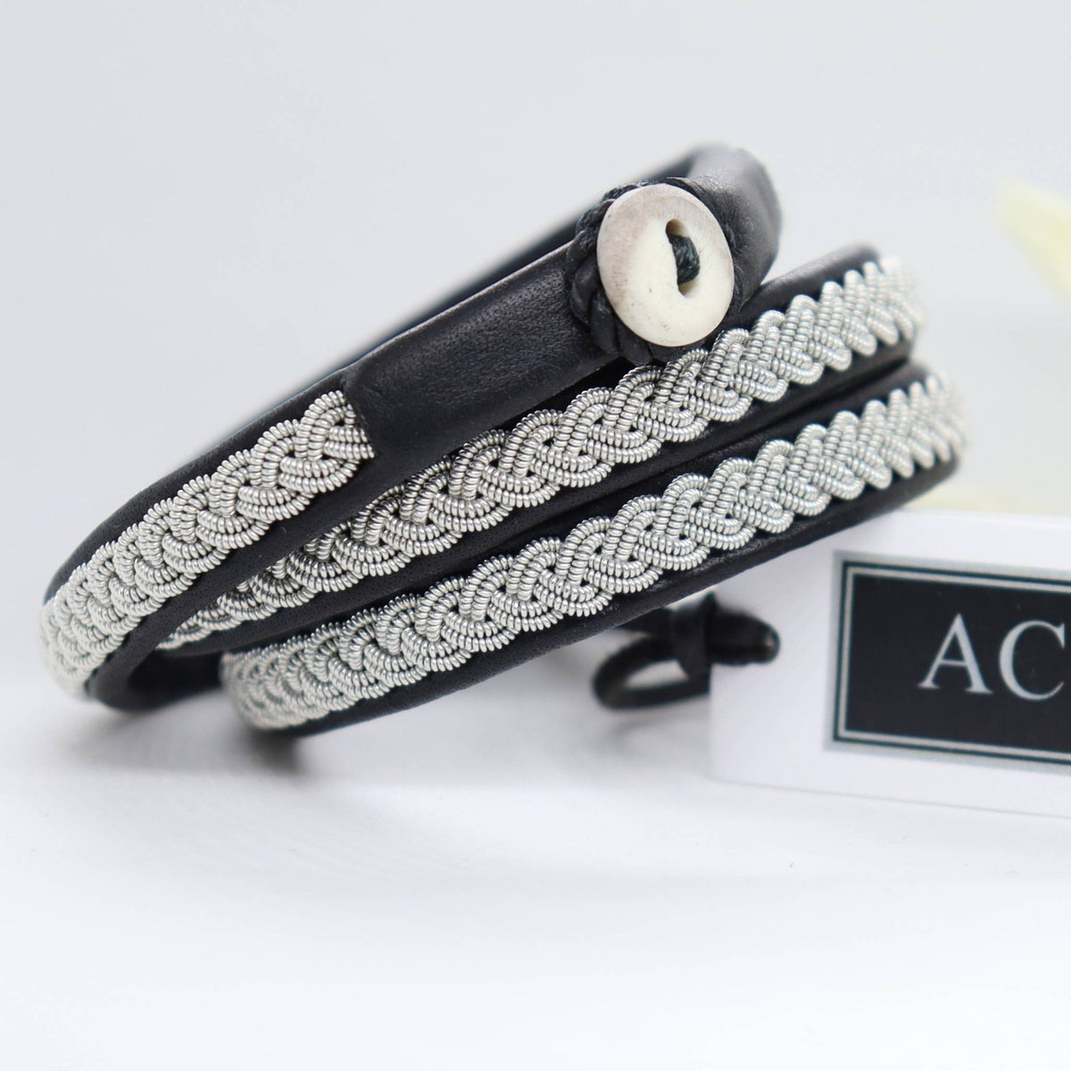 3-wrap Sami bracelet in reindeer leather with pewter and horn button