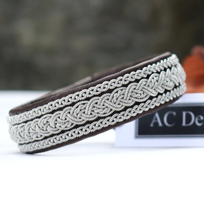 Nordic bracelet in dark brown reindeer leather