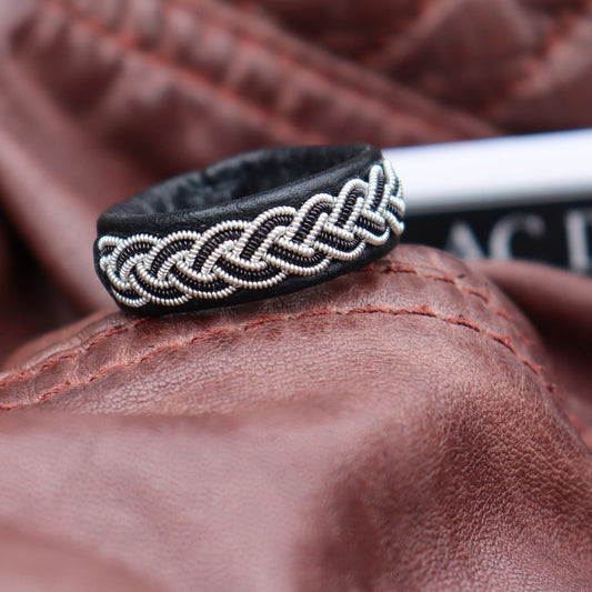 Sami ring in black reindeer leather with pewter copper braid 