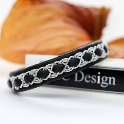 Handcrafted Sami bracelet in leather and pewter braids
