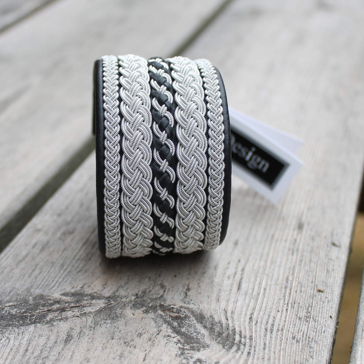 Black Sami bracelet in pewter wire braids and genuine leather